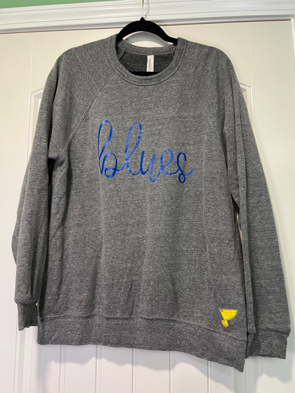 St. Louis Blues gray sweatshirt